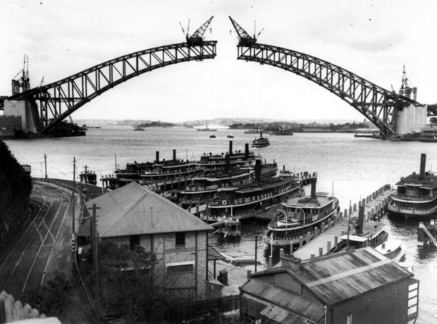 Busy ferry depot between Blues Point and McMahons Point